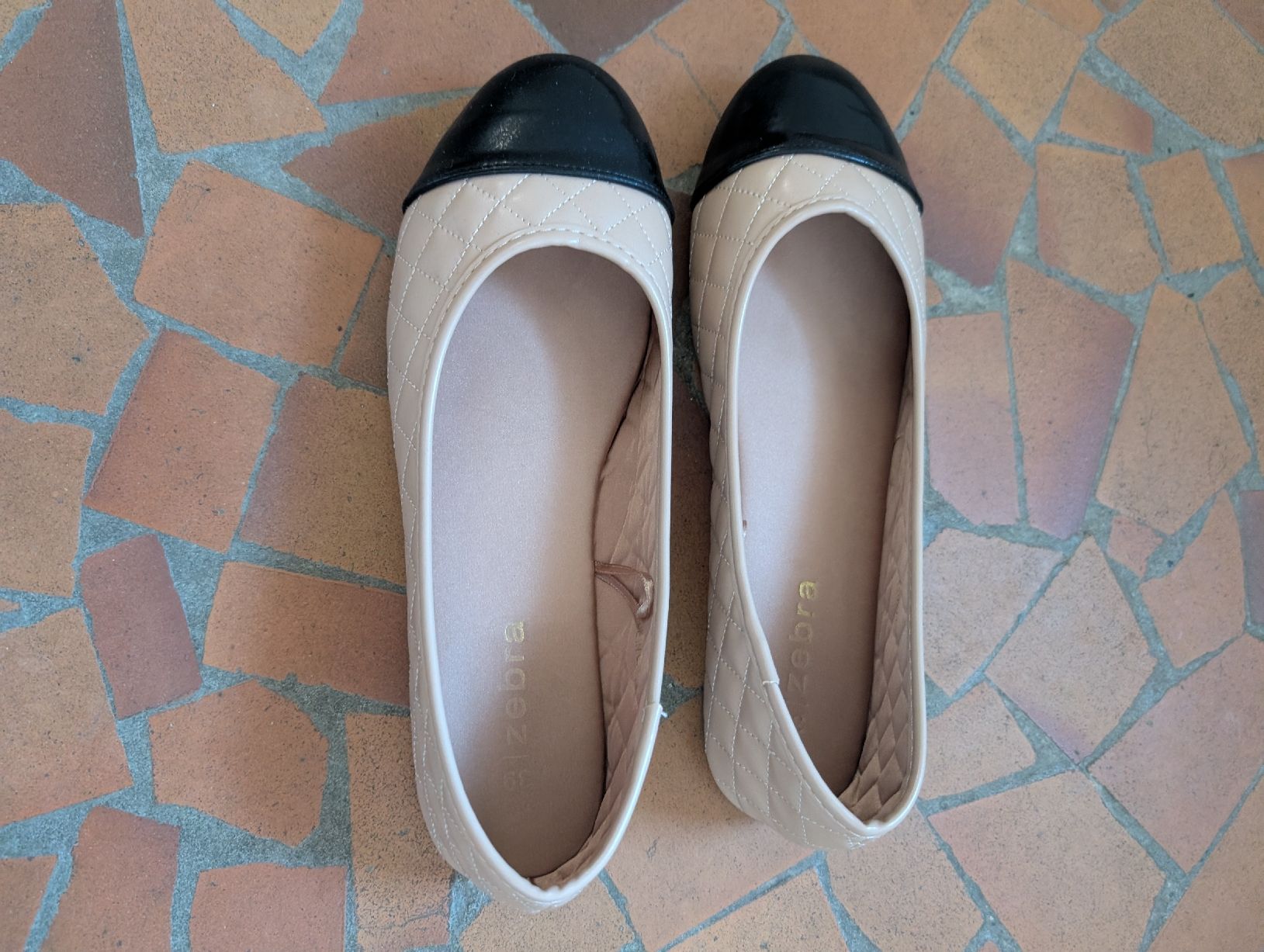 Zebra Scarpe da donna: Ballerinas beige schwarz Grösse 39  – Nuovo (secondo la descrizione) da Adelboden venduto da Markusandra 1