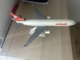 Flugzeugmodell Swissair MD 11  Masstab 1:500