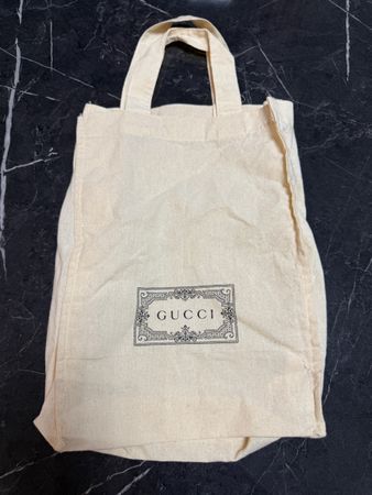 Gucci Stofftasche / Einkaufstasche – Beige mit Logo