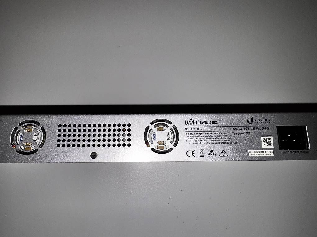 Firewall: UniFi Security Gateway USG-PRO-4 – Usato da Zürich venduto da geminyone80 3
