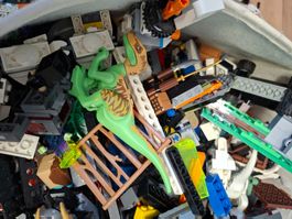 über 11 Kilo Lego diverses wie Bild