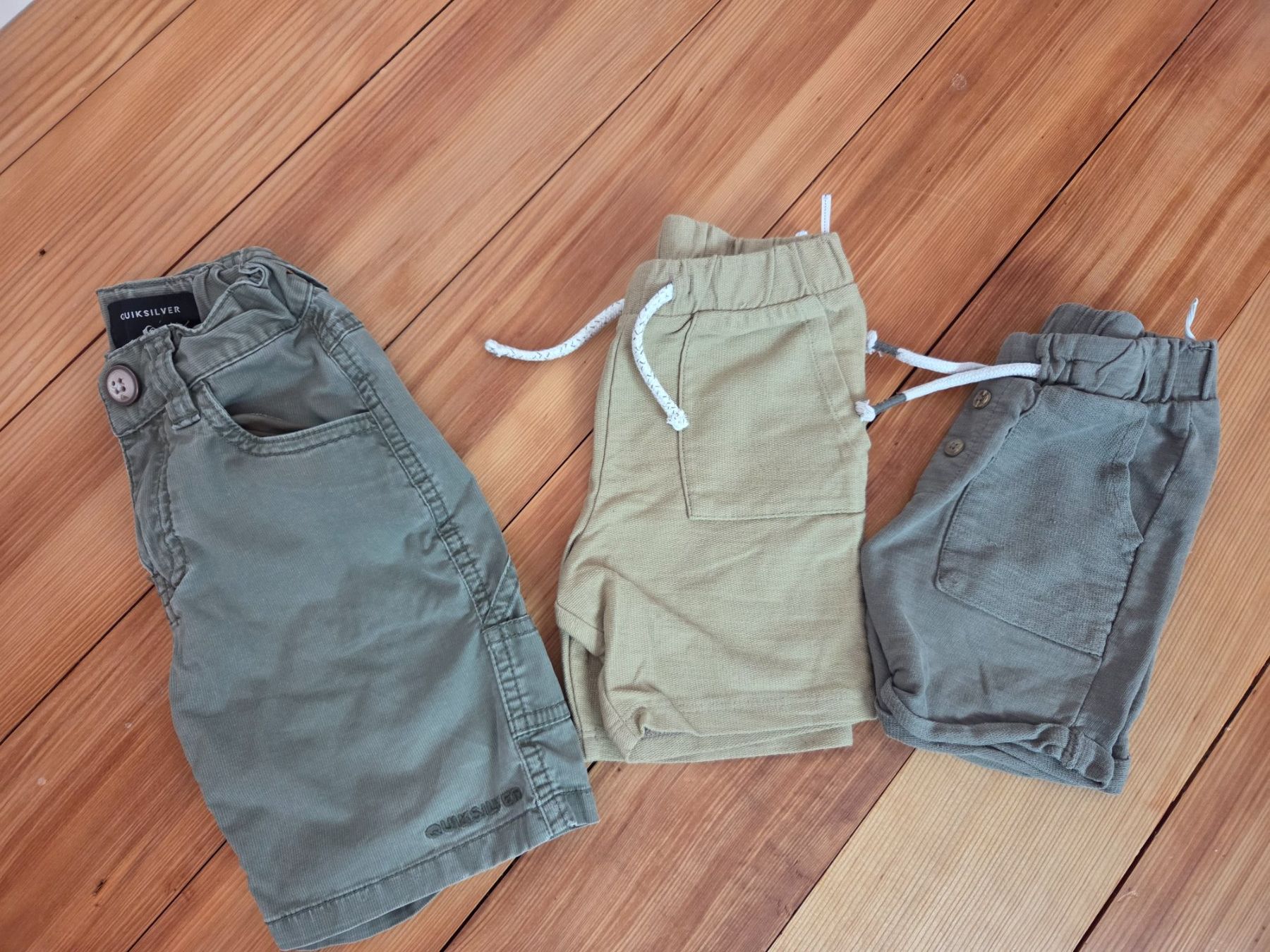Lotti & Set di vestiti: Kinderkleider Sommerpaket Junge Grösse 80/86 – Usato da Horgen venduto da sel_c9py 2