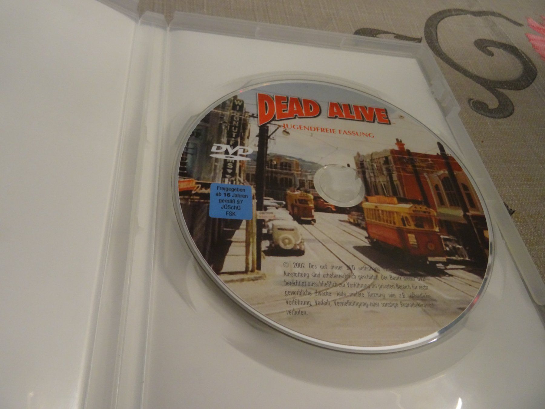 Tutti i DVDs: Dead Alive DVD - Kult-Horror von Peter Jackson – Usato da Olten venduto da Disc-Verkauf 1