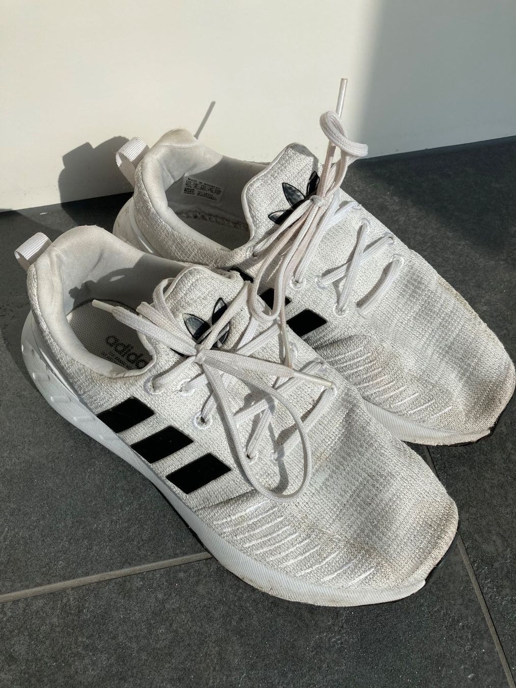 Adidas Scarpe per ragazzi: Adidas Kinder Sneaker Grösse 36 2/3 – Usato da Pratteln venduto da Miki_