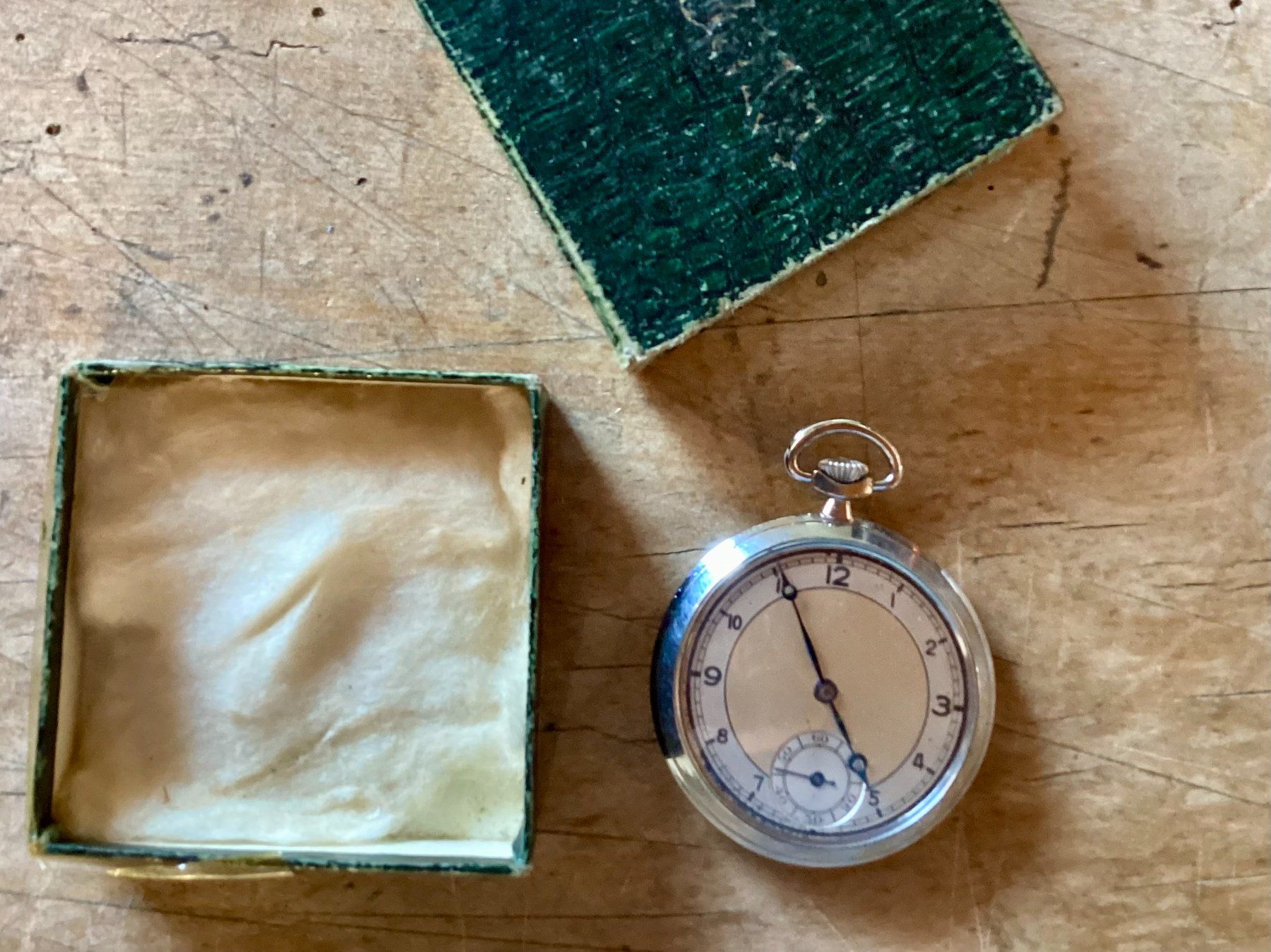 Uhren: Alte Taschenuhr in Box – Gebraucht aus Ronco sopra Ascona von R66sA22