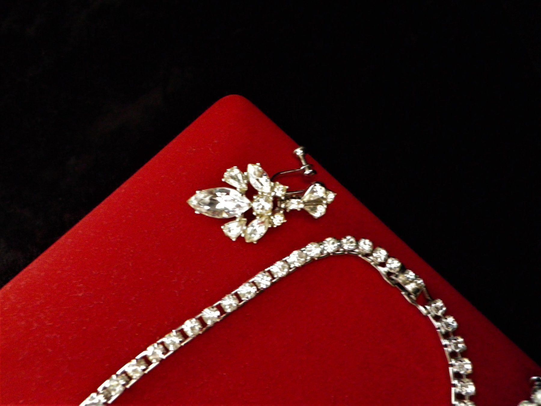 Ketten: Antikes Schmuck Set – Gebraucht aus Reinach BL von Annodomini 2