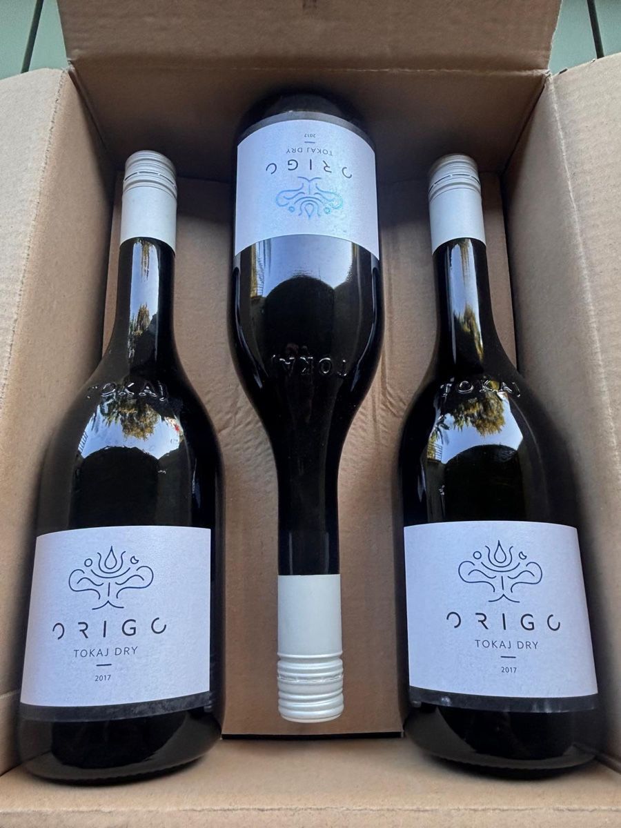 Vino: Vin blanc sec en cartons de 6 bouteilles.  – Nuovo e nell'imballaggio originale da Lausanne venduto da fra_dvj9 5