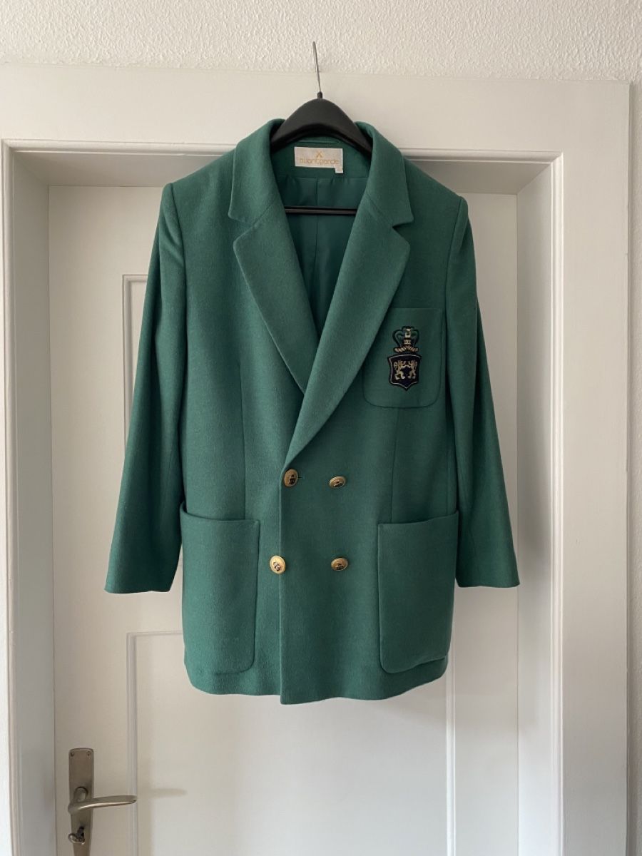Jacken: Elegante Damen Blazer in Grün – Gebraucht aus Bern von mod18