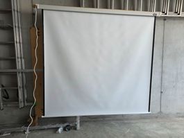 Celexon Motorleinwand 195x180cm mit Fernbedienung