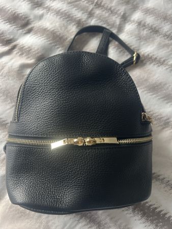Kleiner Rucksack schwarz Leder guter Zustand
