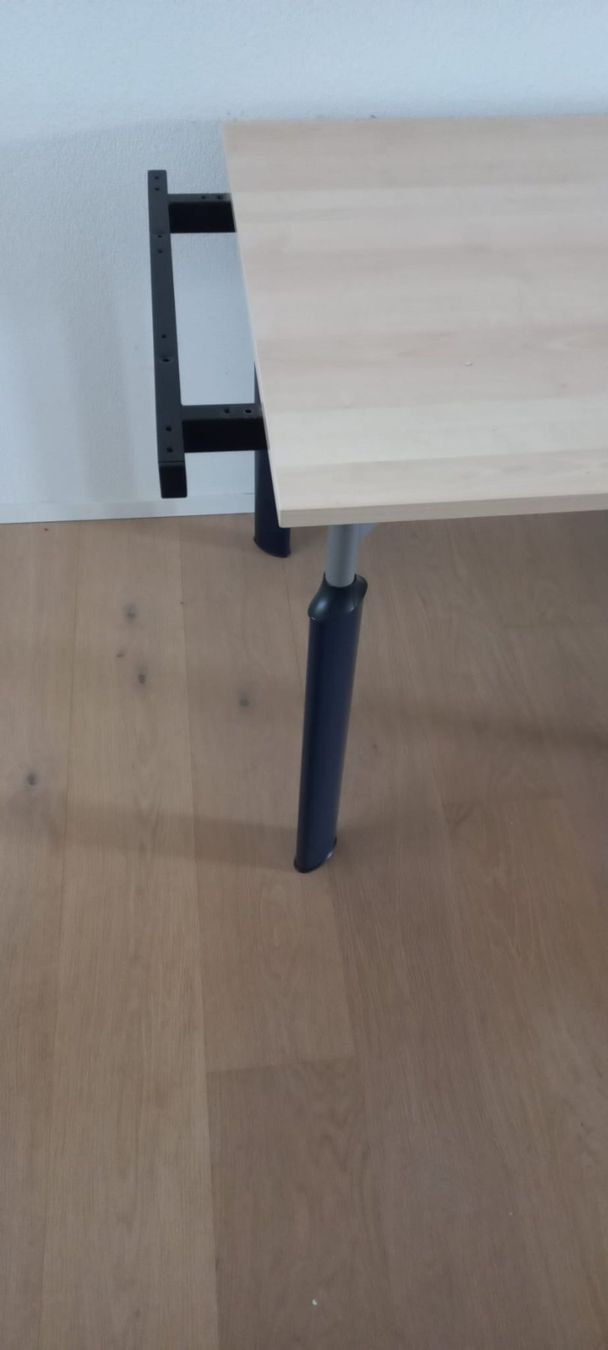 Scrivanie: Büro-Tisch mit Eckelement – Usato da Beckenried venduto da Winterabend150 4