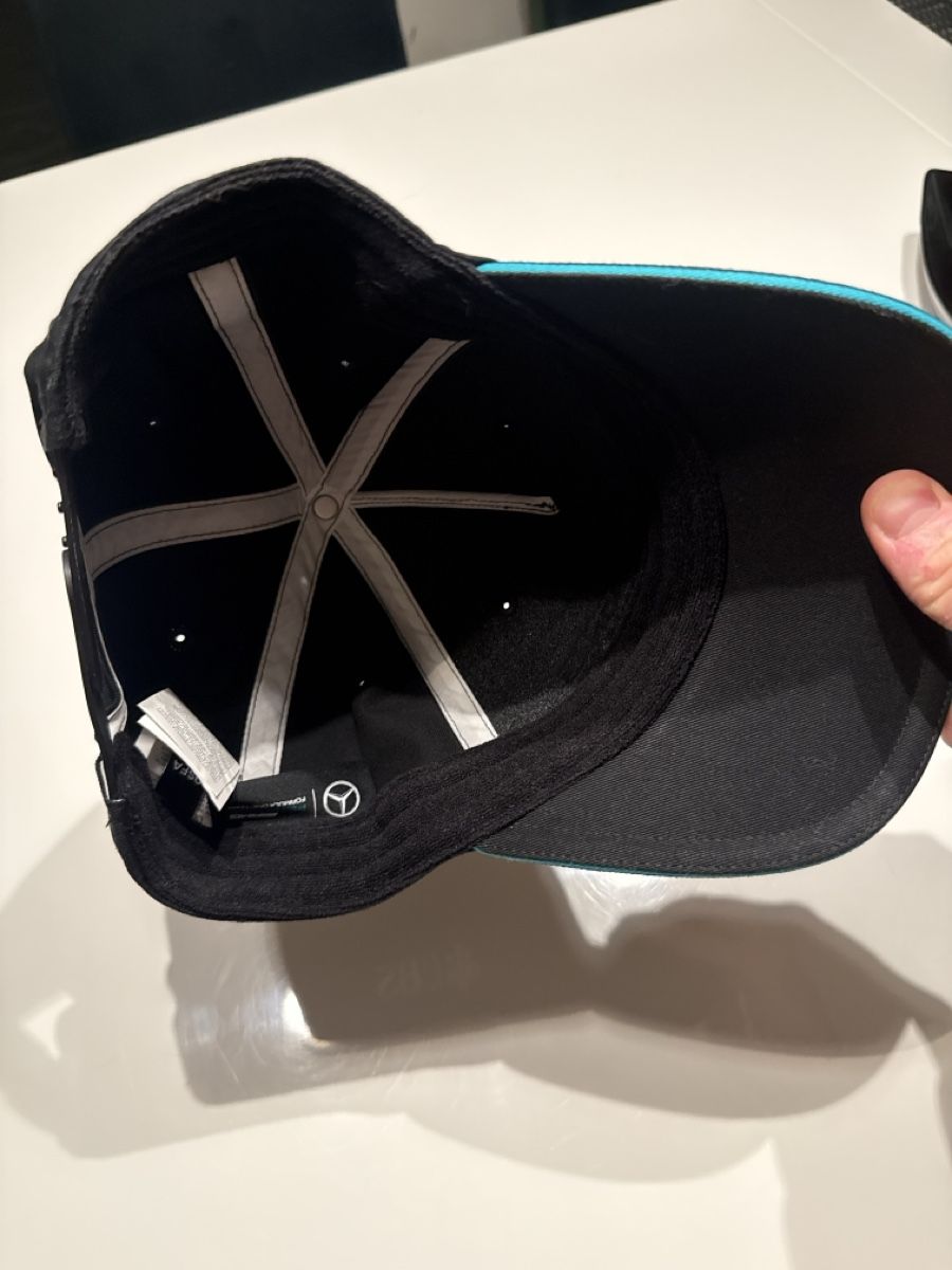 Sonstige Kleidung & Accessoires: Mercedes AMG Cap – Neu (gemäss Beschreibung) aus Moosseedorf von LorenzoVazquez 3