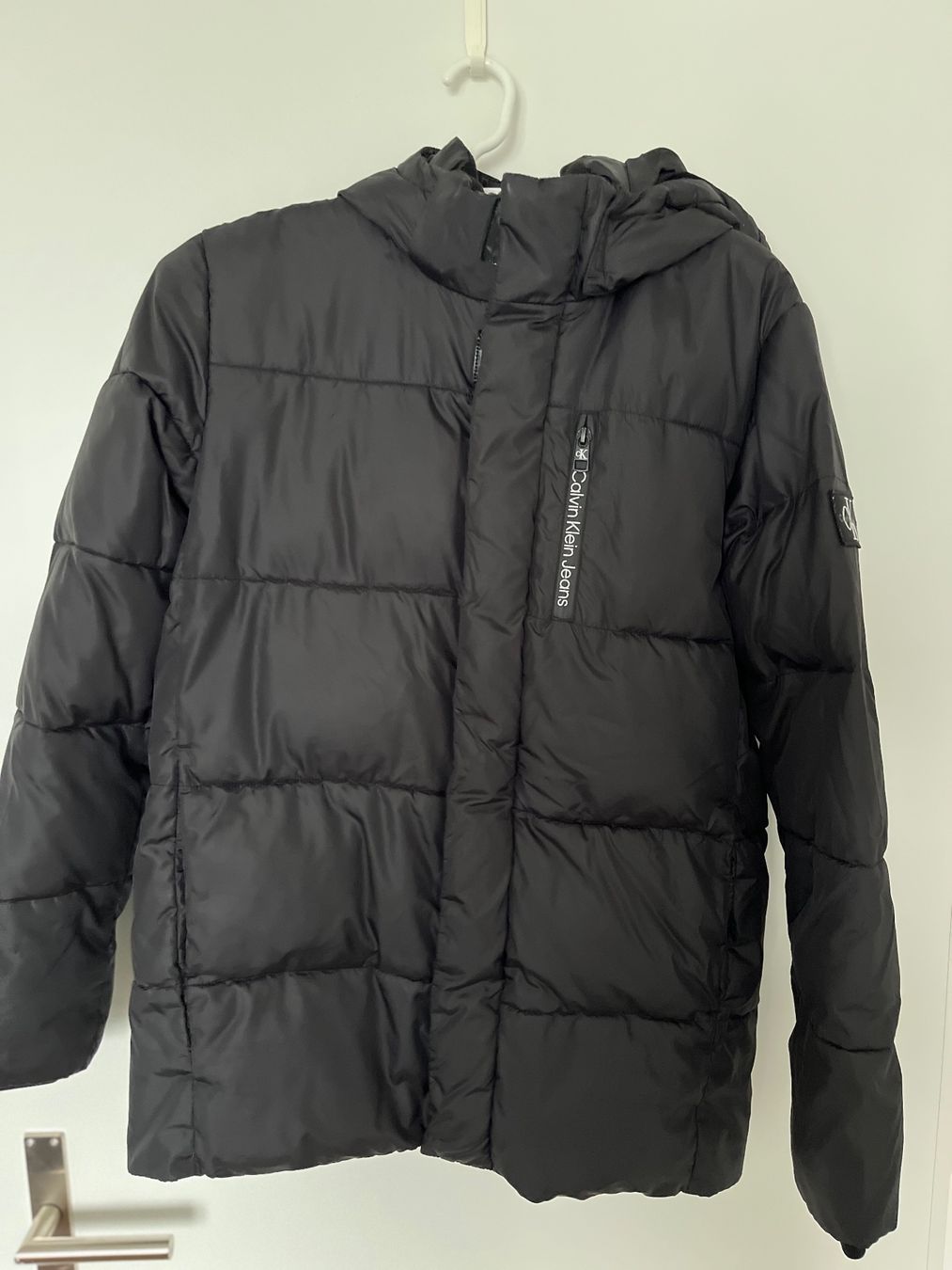 Calvin Klein Jacken & Mäntel: Calvin Klein Winterjacke – Gebraucht aus St. Gallen von Nickat
