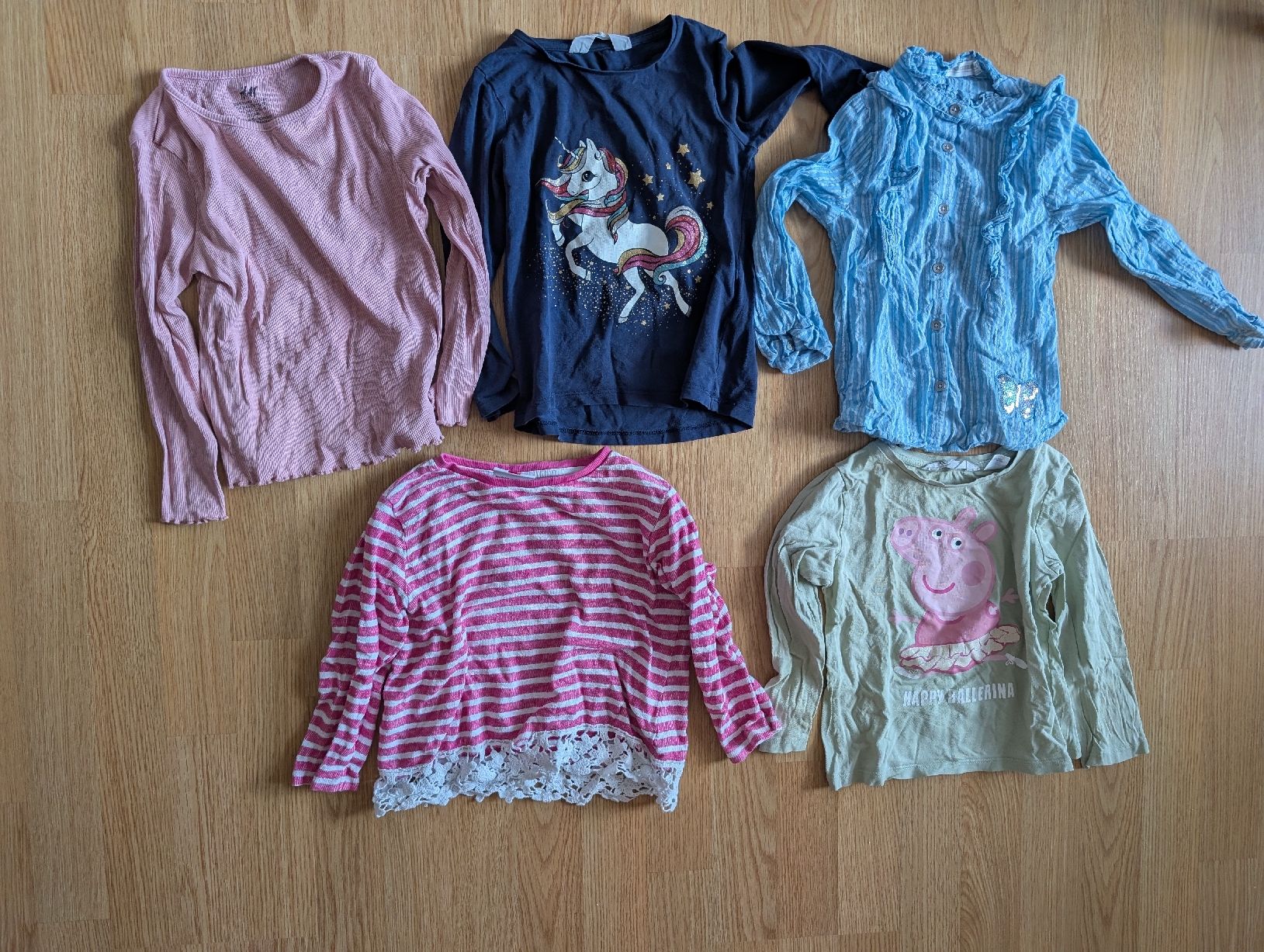 Lotti & Set di vestiti: Langarmshirt 98/104 – Usato da Innerberg venduto da fauna33