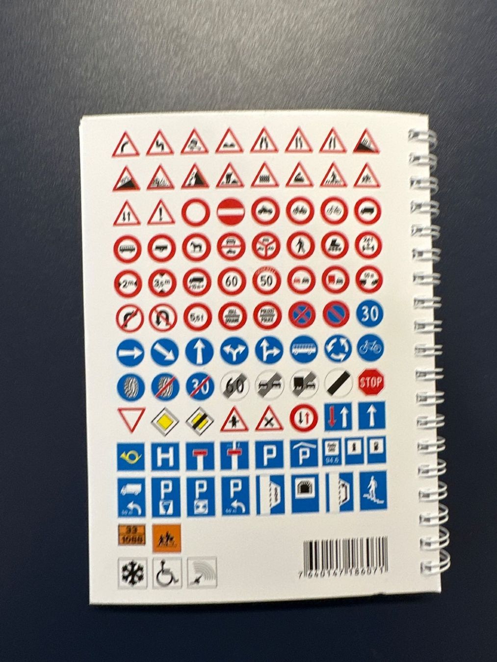 Libri: Fahrschule Theorie-Buch neu – Nuovo e nell'imballaggio originale da Affoltern am Albis venduto da chreche 1