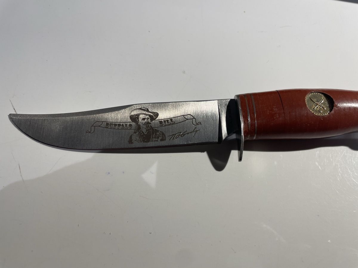 Accessori: F 981 ) Falkner Buffalo Bill Sammler Messer – Nuovo e nell'imballaggio originale da Diepoldsau venduto da Ganthammer 2