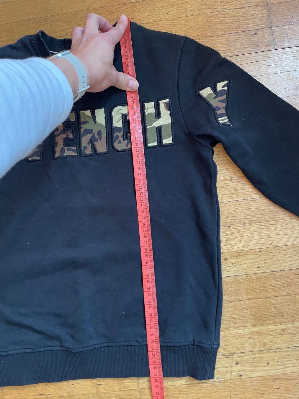 Givenchy Maglioni & Felpe: Givenchy Pullover Gr.134/140 – Usato da Zug venduto da SteffiW. 4