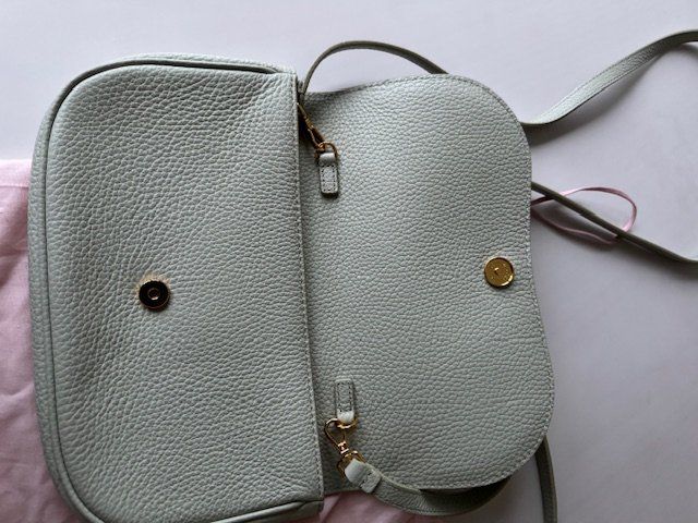 Coccinelle Altro in  Abbigliamento & Accessori: COCCINELLE Umhängetasche – Nuovo e nell'imballaggio originale da Oberengstringen venduto da Outspan 1