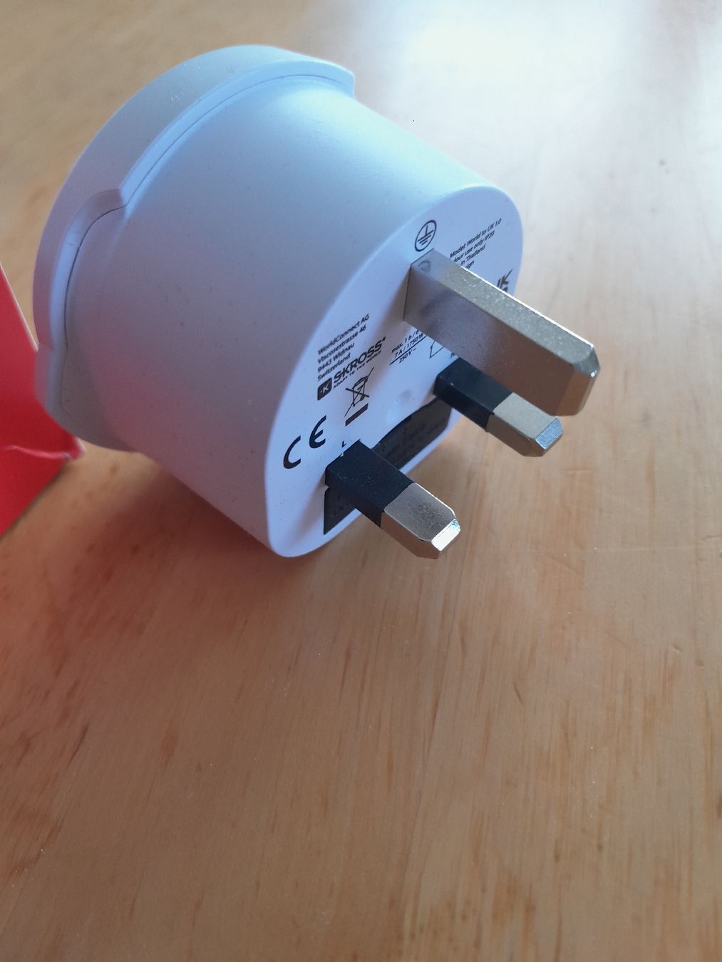 SKROSS Laufwerke & Adapter: Reiseadapter für UK – Neu (gemäss Beschreibung) aus Grolley von Montana78 3
