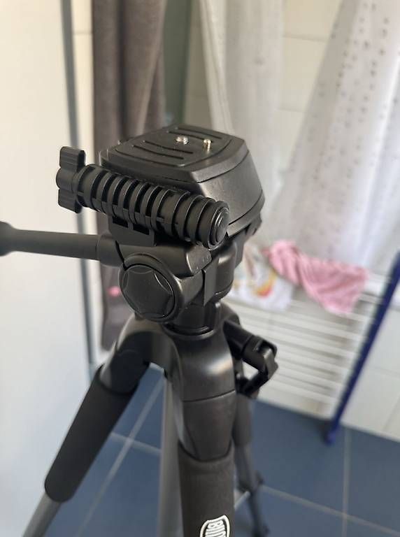 Kamera: Canon EOS 700D Set mit Objektiven, Stativ und Tasche – Gebraucht aus Würenlos von kik_xyw6 4