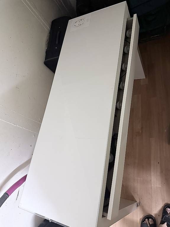 Tavoli da trucco: Schminktisch mit Glasplatte und Schublade – Usato da Langenthal venduto da AliceAmmann 1