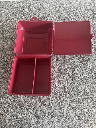 Praktische Titz Takeaway Lunch Box, neuwertig, bordeaux