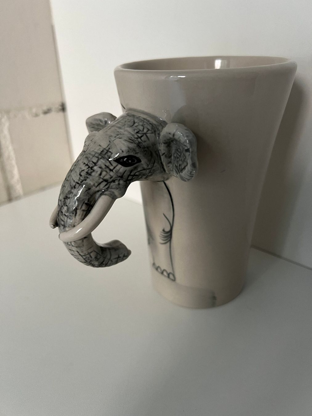 Tazze: Trinktasse Elefant – Usato da Frümsen venduto da amadiss 1