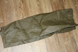 Regenhose Oliv Schweizer Armee, Grösse 58/76, Zivilschutz