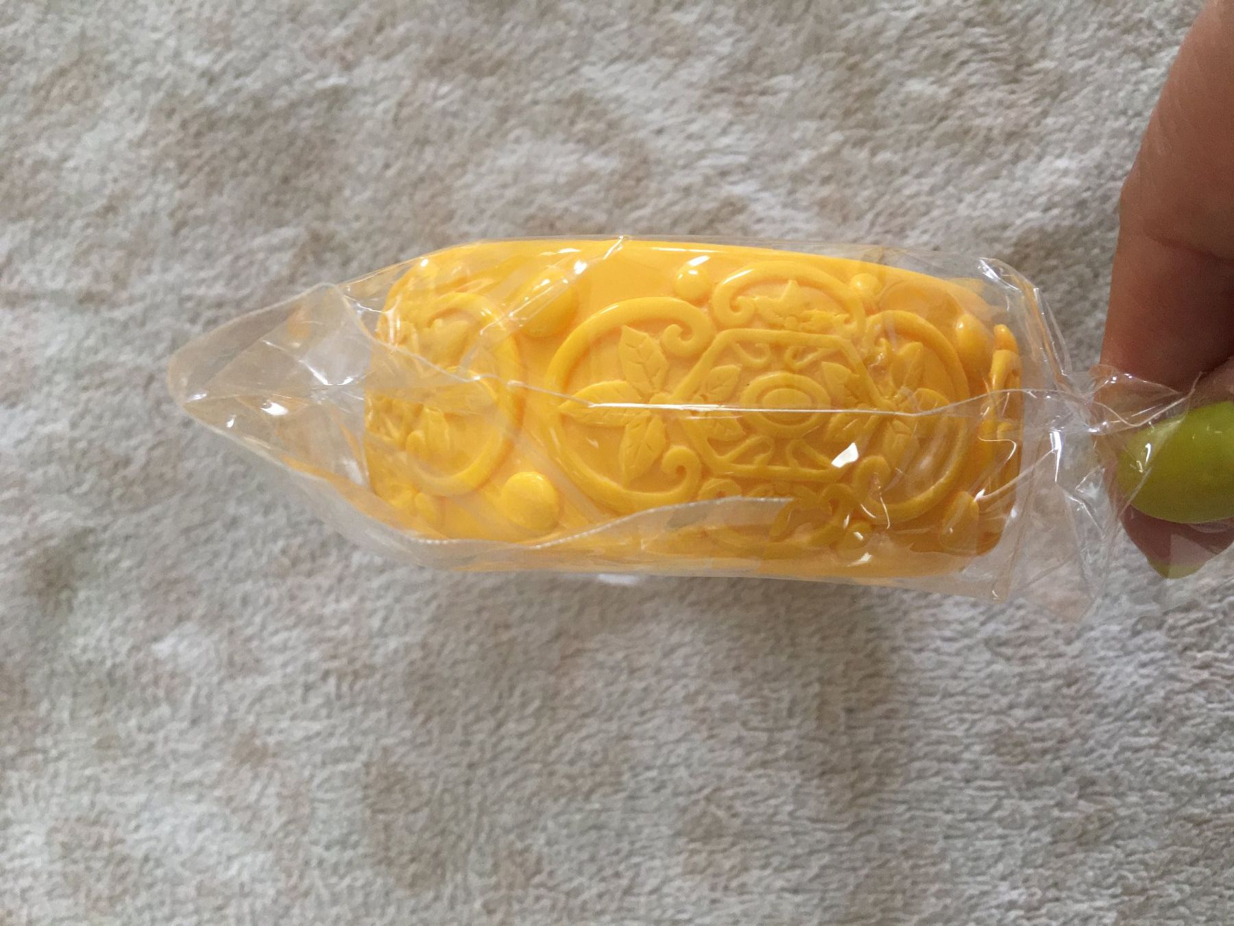 Bracciali & Braccialetti: NEU - Armreif gelb – Nuovo e nell'imballaggio originale da Cugnasco venduto da isolaverde