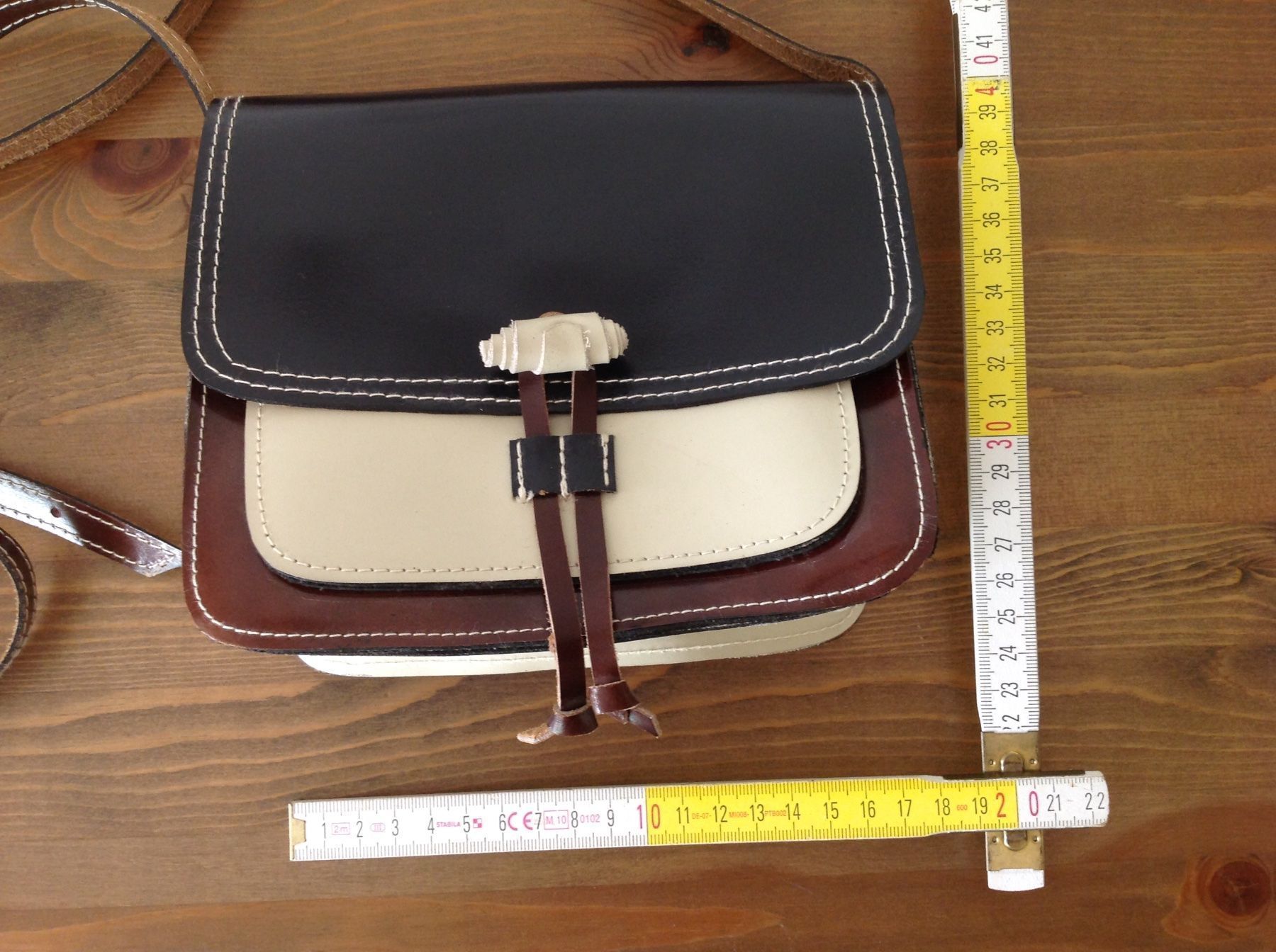 Taschen für Damen: Handtasche – Gebraucht aus Altdorf UR von Mini037 1