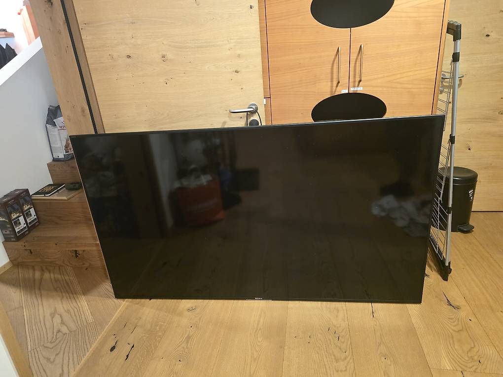 Wandhalterungen: Sony 75" TV inkl. Standfuss – Gebraucht aus Selzach von Grievas 1