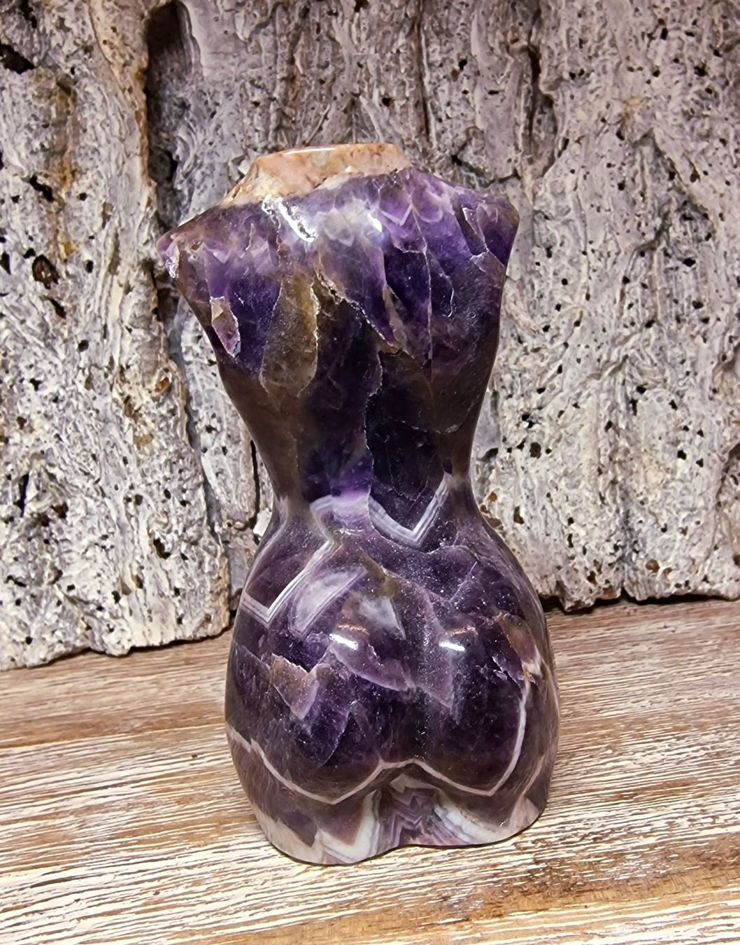 Minerali & Pietre curative: Chevron Amethyst Lady B 262g – Nuovo (secondo la descrizione) da Matzingen venduto da Shay_Crystalz 2