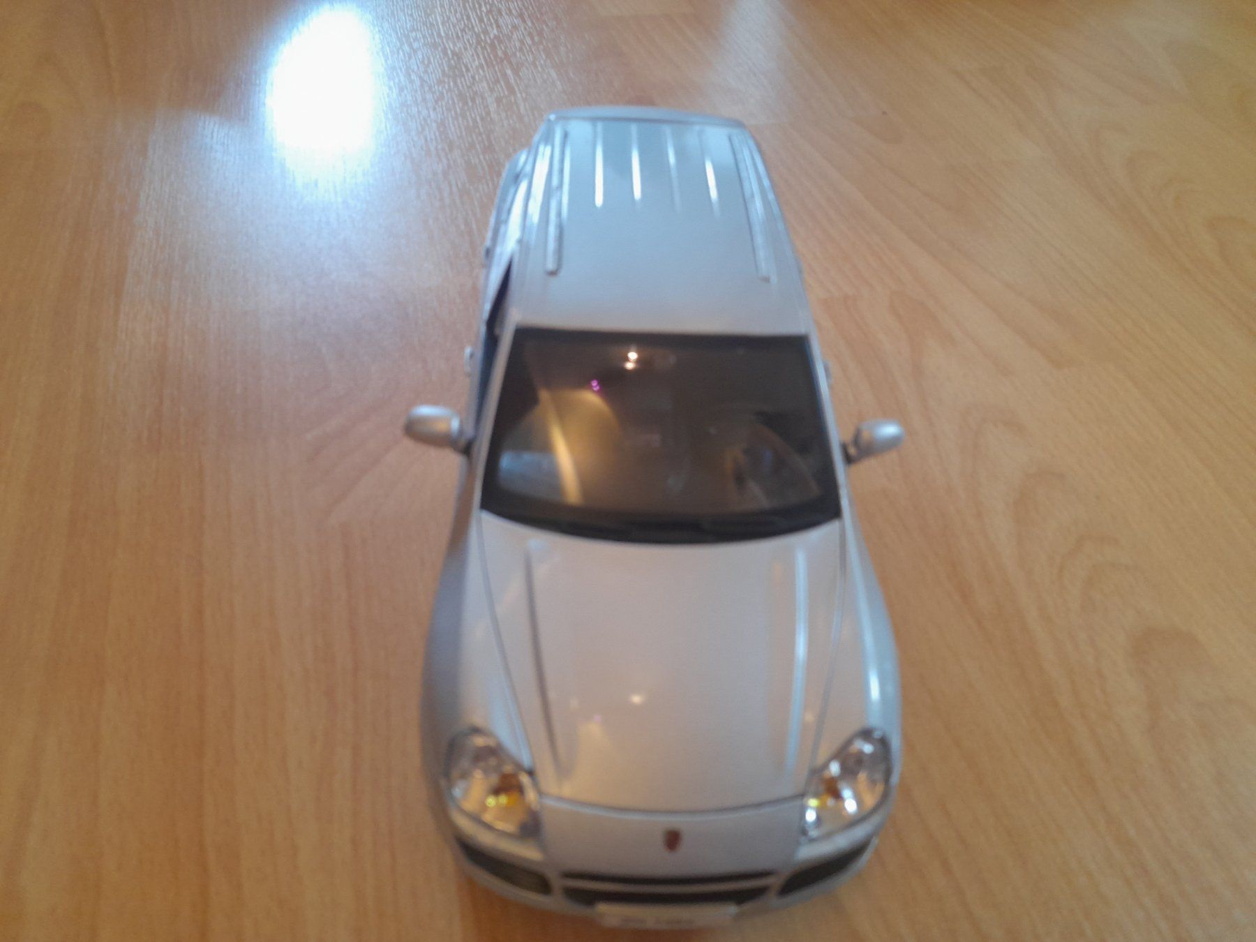 Maisto Modellautos: Porsche Cayenne Modellauto Maisto 1:18 – Gebraucht aus Lustmühle von chevi03 6