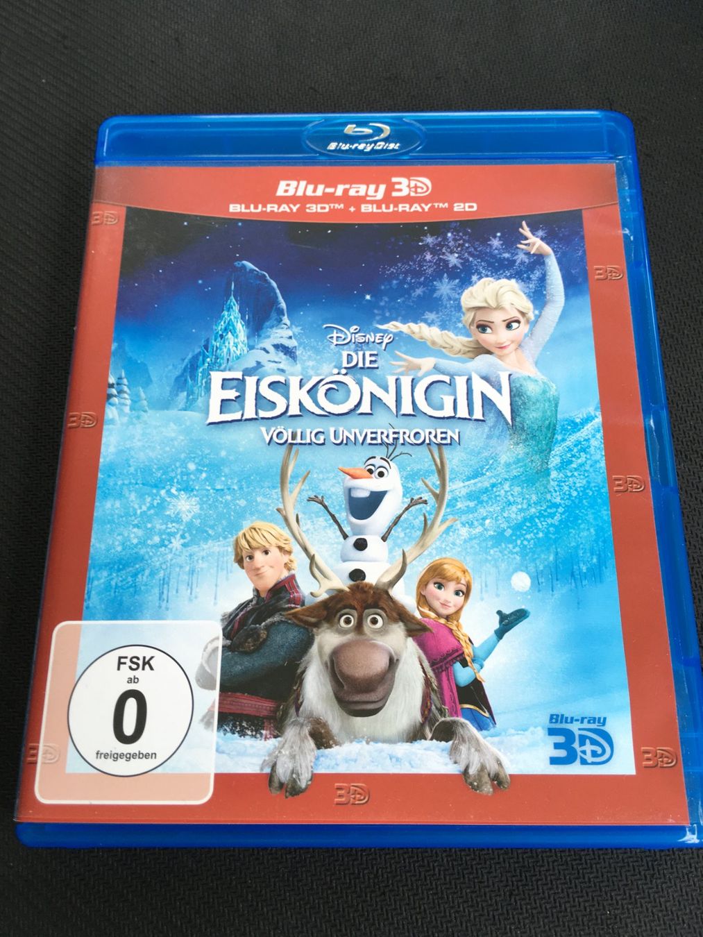 Tutti i DVDs: Die Eiskönigin - Völlig unverfroren 2D + 3D [Blu-ray] – Usato da St.Gallen venduto da MedienJoe