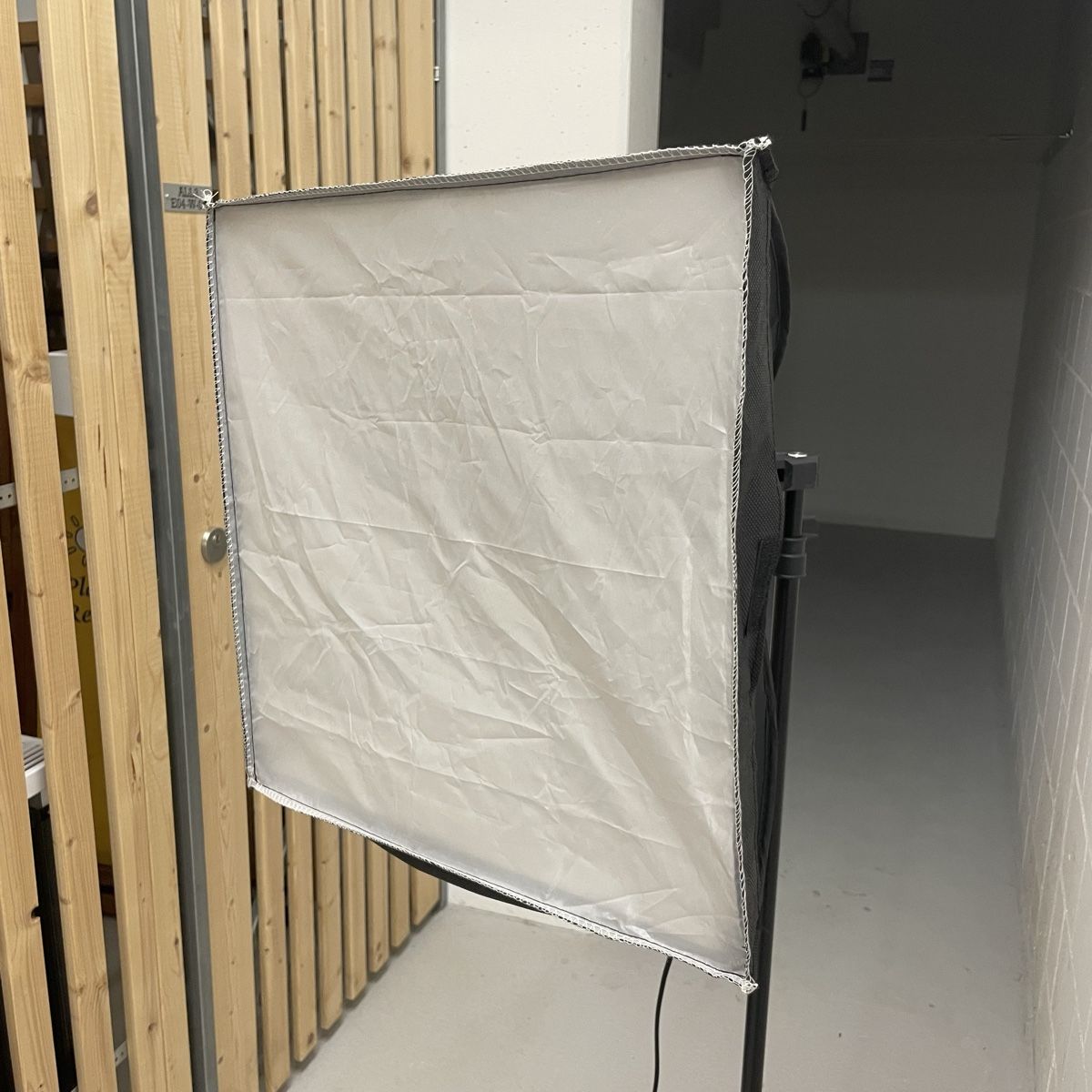 Lampen: Fotostudio Softbox mit Stativ und Kabel-Schalter – Gebraucht aus Utzenstorf von beatrice.ch 8