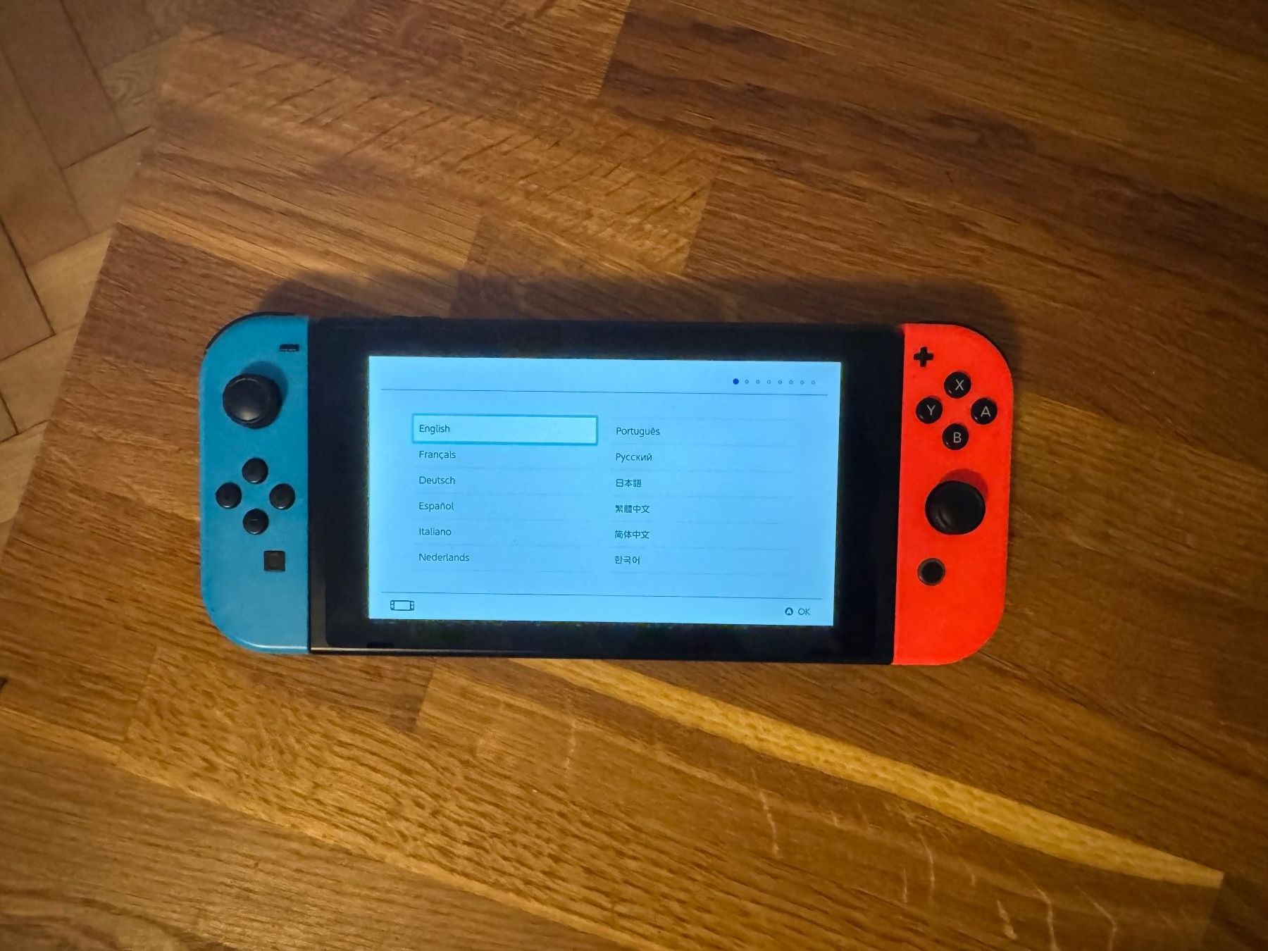 Nintendo Konsolen: Nintendo Switch Pack + SD card 128 Go + 2 Games – Gebraucht aus Zürich von pie_jx8x 1