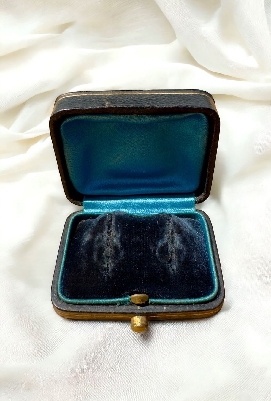 Schmuckkästen: Black Earrings Box- Ohrring Etui antik – Gebraucht aus Embrach von estzeh1 2