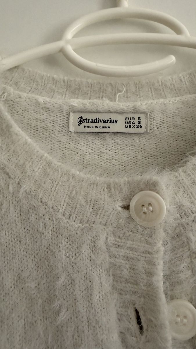 Jacken: Cardigan Stradivarius weiss – Gebraucht aus Nidau von nin_5gk2 1