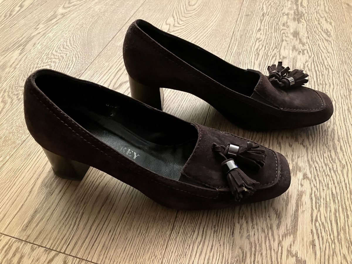 Scarpe da donna: Braune Pumps von John Grey Grösse 36 – Usato da Cham venduto da Liliane78 1