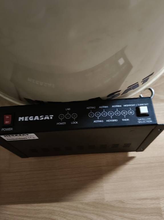 Antenne parabolique: Camping Sat Anlage  – D'occasion à Schönenwerd par Ph75