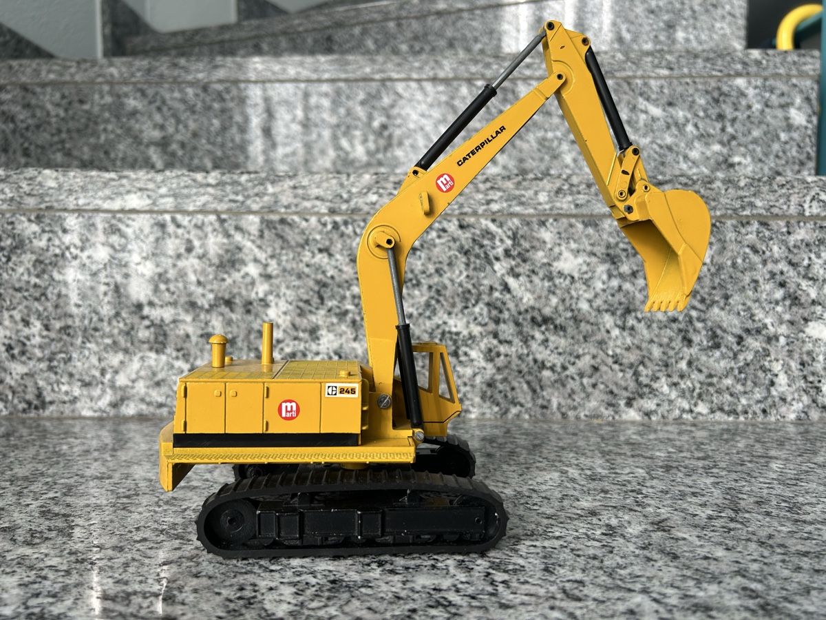 Caterpillar Modellbausätze & Standmodelle: Cat 245 , 1:50 , NZG – Gebraucht aus Horw von Tigercat635 2