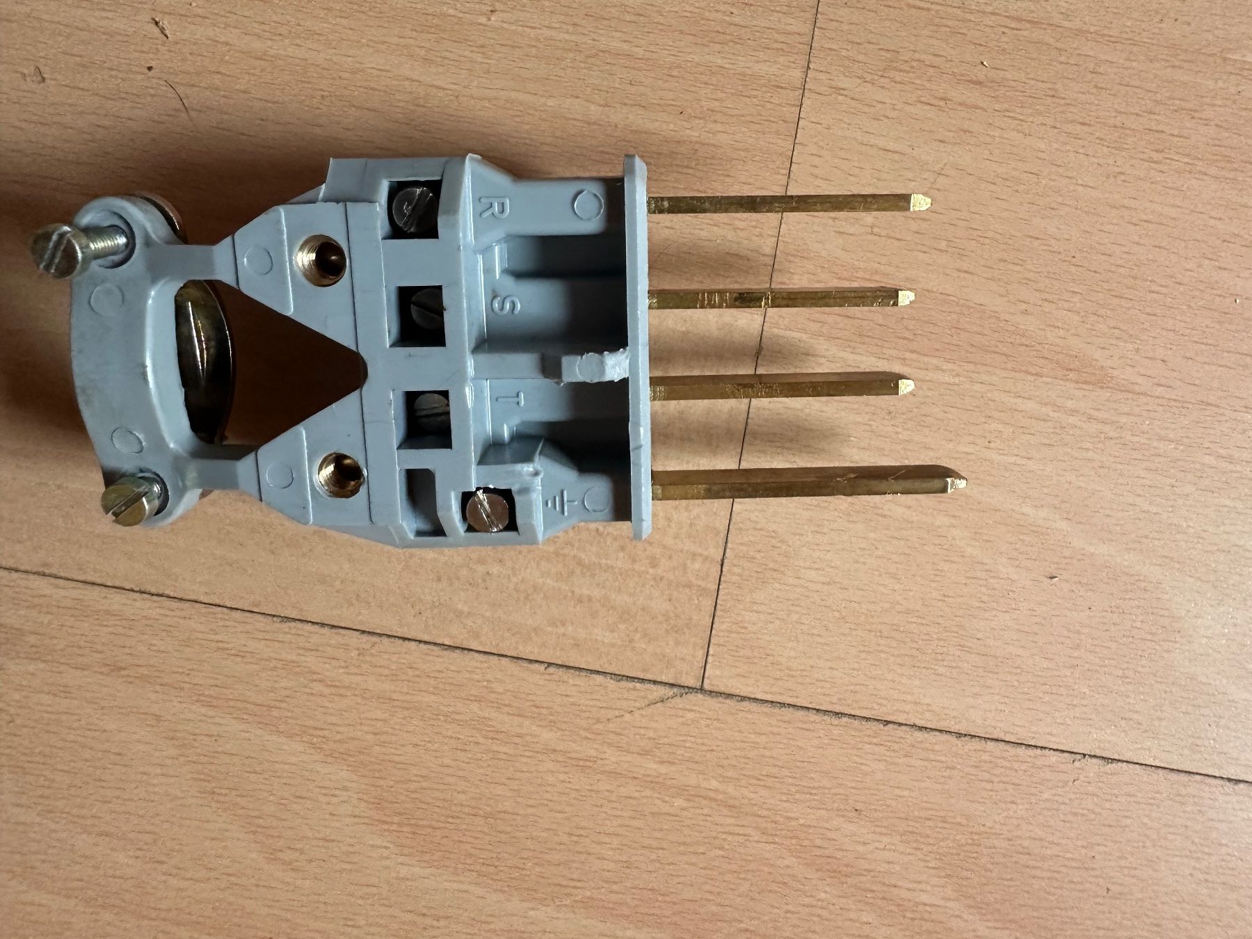 Spine: J25/4 Poliger  Stecker Industrie CMC – Usato da Huttwil venduto da Bolpa 2
