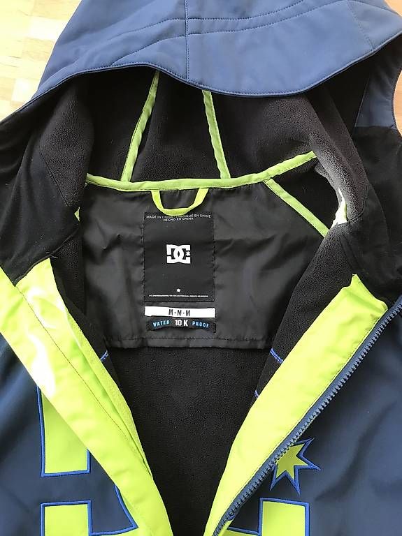 Jacken: DC Snowboardjacke Gr. M – Gebraucht aus Arlesheim von son_7ymc 2