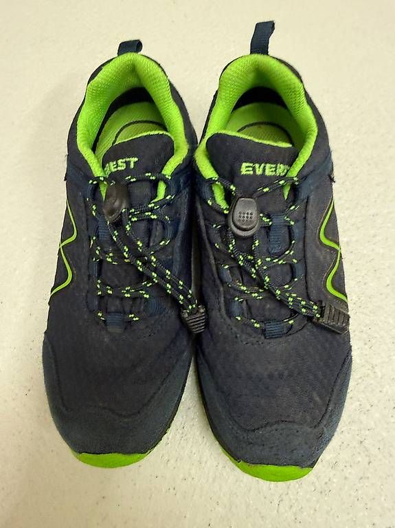 Everest Scarpe per ragazzi: Everest Wanderschuhe / Trekkingschuhe  Gr. 31 – Usato da Hüttikon venduto da Mellie422