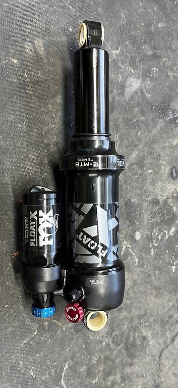 Pezzi di ricambio: E-MTB Dämpfer Fox Float Performance Elite – Usato da Giswil venduto da UeZa 1