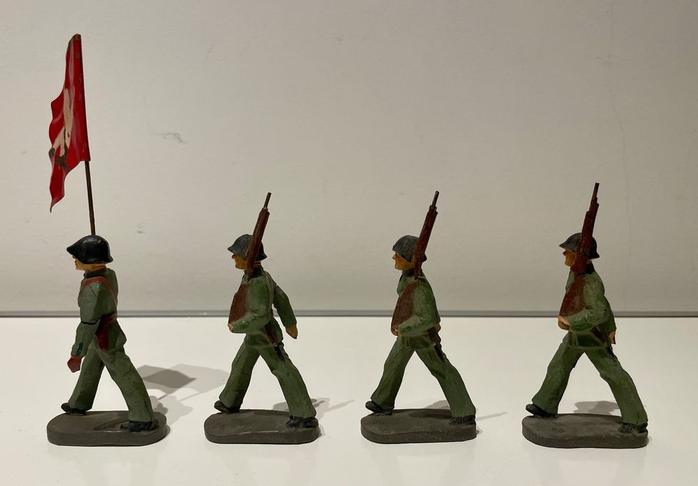 4x Spielzeugfiguren Elastolin Schweizer Armee 3