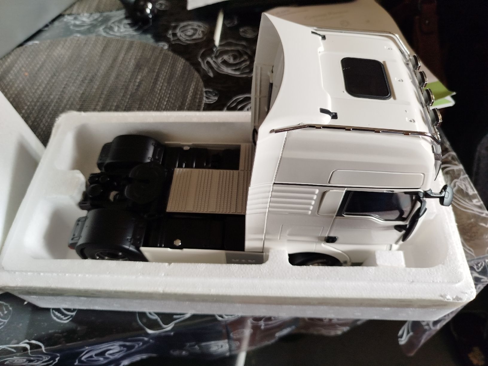Modellini d'auto: Camion miniature 1/18 Man  – Nuovo e nell'imballaggio originale da Neuchâtel venduto da lyd_67kk 4