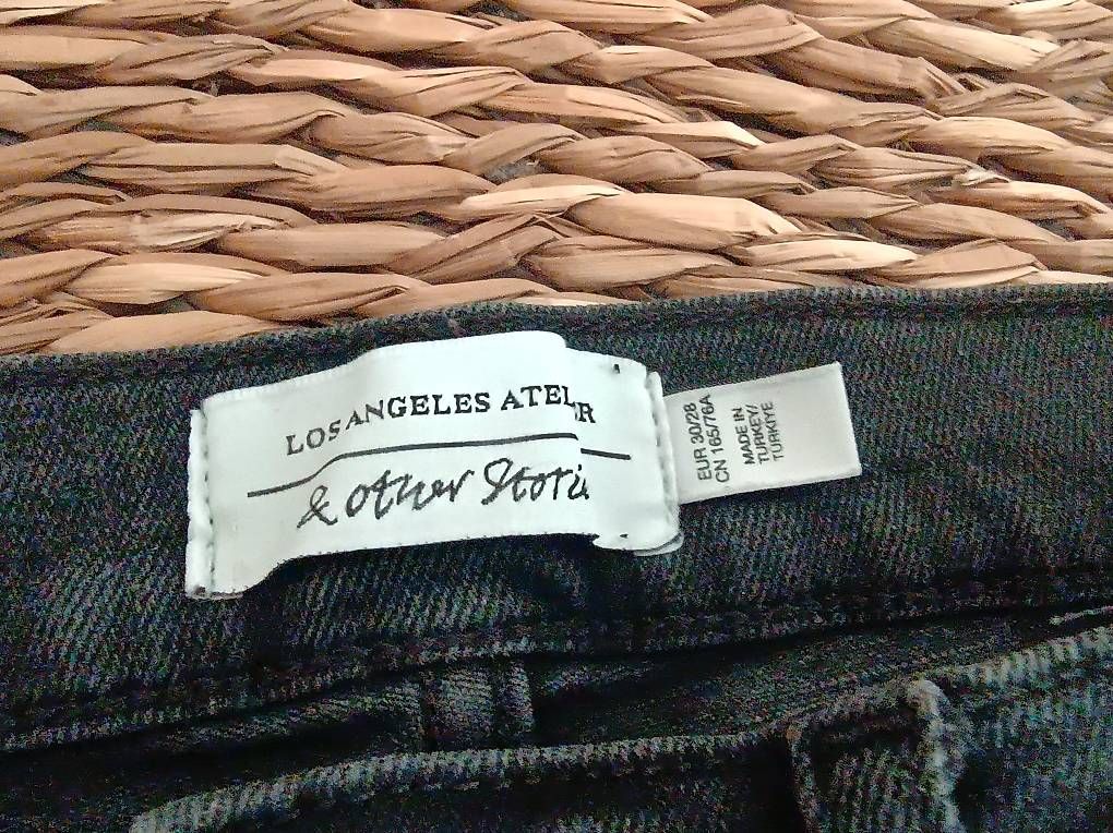 Other Stories Jeans: Jeans von &Other Stories – Usato da Zürich venduto da Melianea 1