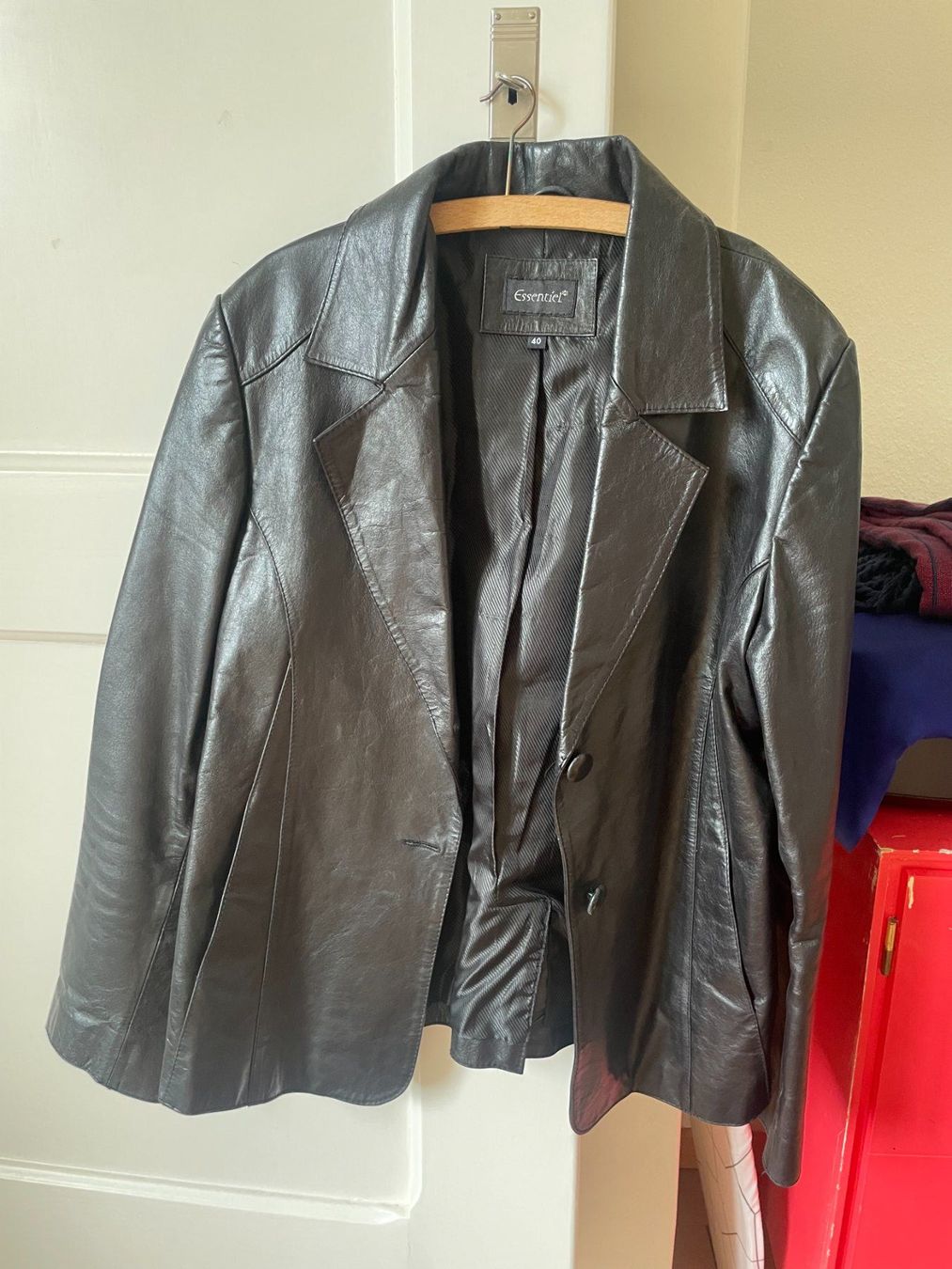 Giacche: Veste en cuir véritable, taille 40 – Nuovo (secondo la descrizione) da Biel/Bienne venduto da mariejo.v