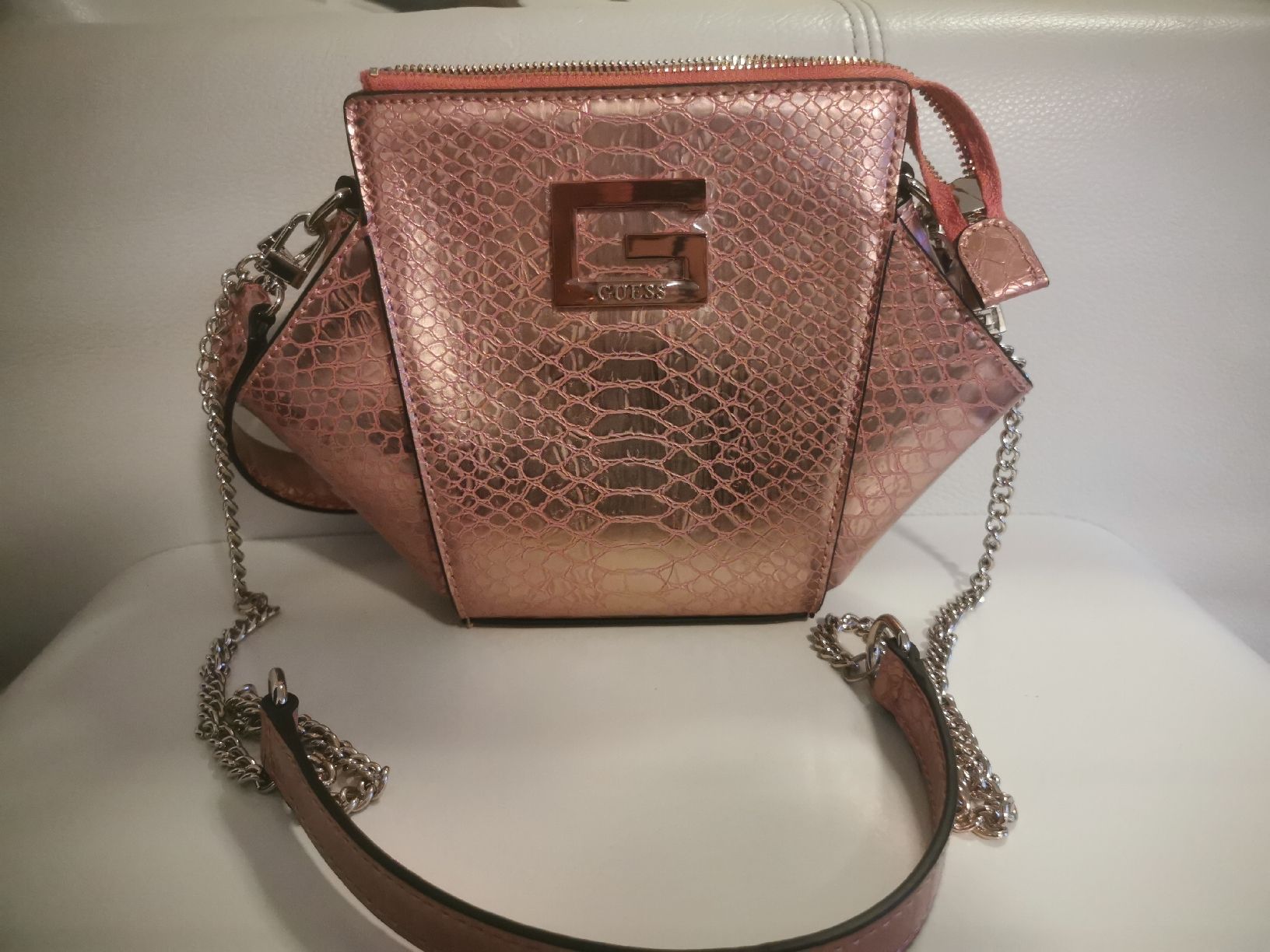 Guess Borse da donna: Guess Tasche - ungetragen – Nuovo (secondo la descrizione) da Zürich venduto da ssi_6pt7
